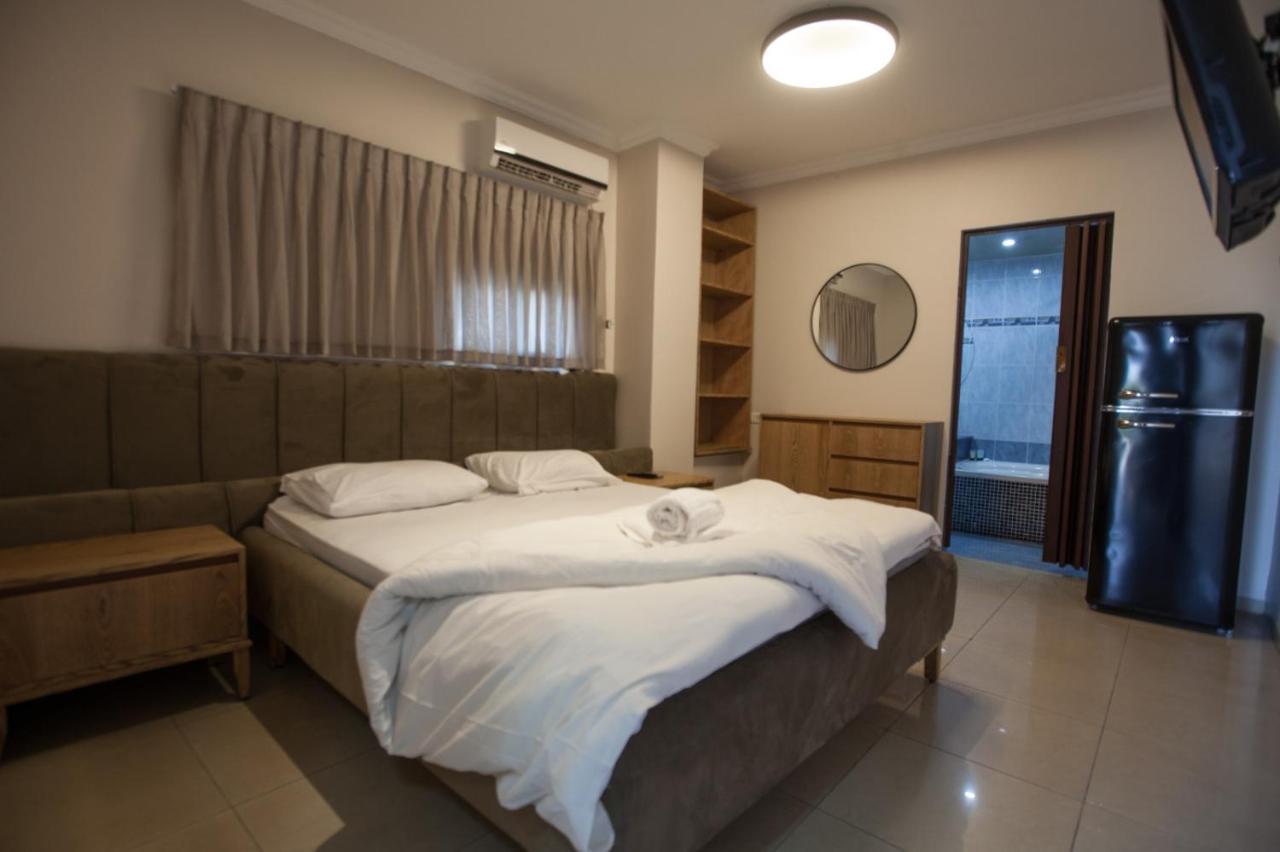 Puy Ahuzat Haosher Hotel Tiberias Exterior photo