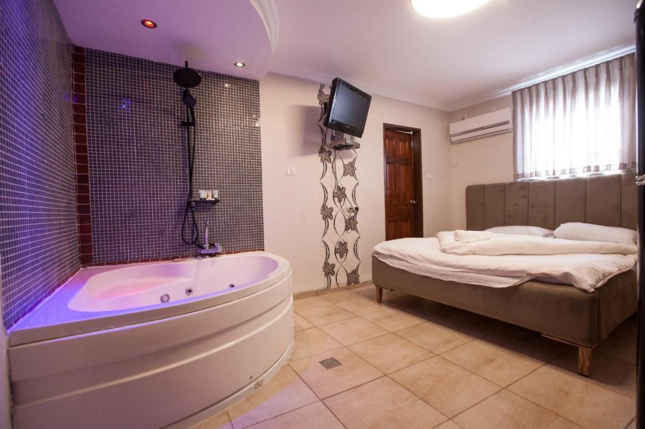 Puy Ahuzat Haosher Hotel Tiberias Exterior photo